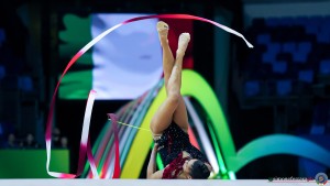 q raffaeli sofia ita sfe07710 copia simone ferraro ph